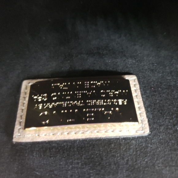 406- VALENTINO BY MARIO VALENTINO BUCKET BAG NWT - Picture 6 of 15